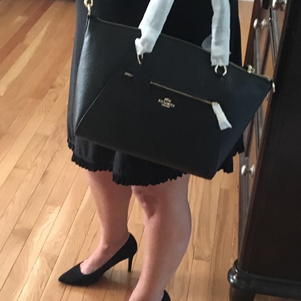 Authentic Coach Handbag - Picture 4 of 5